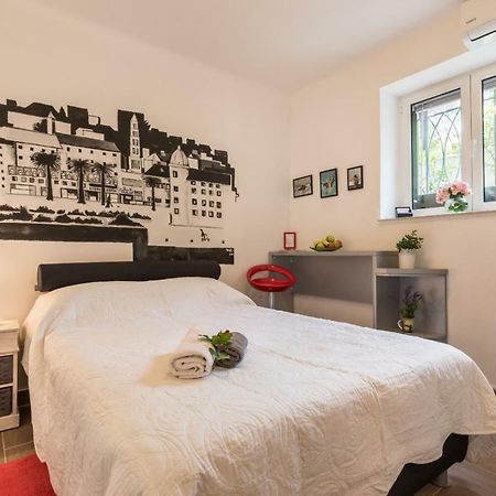 Guest House Beach & City Split Extérieur photo