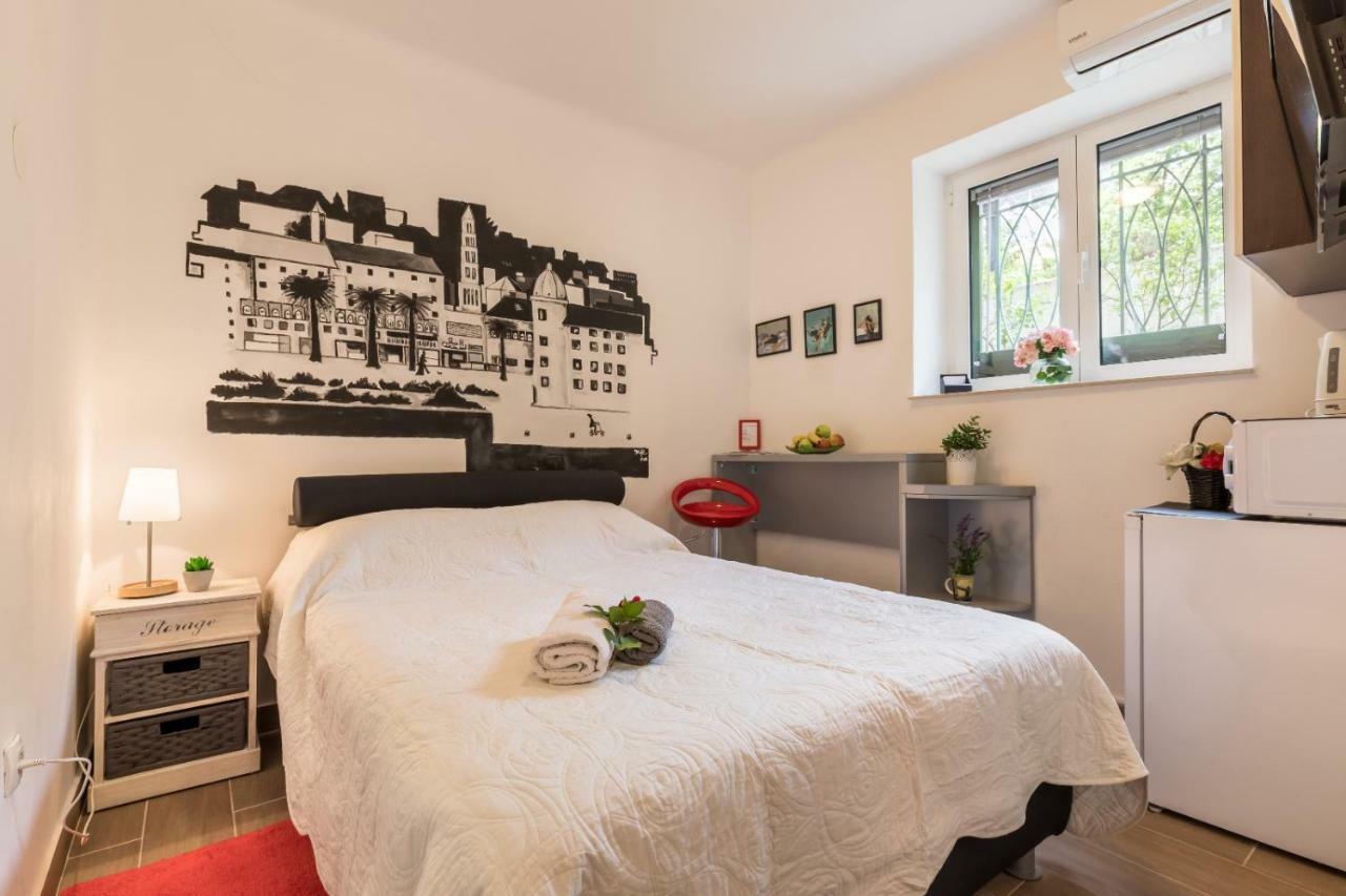 Guest House Beach & City Split Extérieur photo
